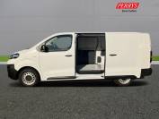 VAUXHALL VIVARO 2022 (72)