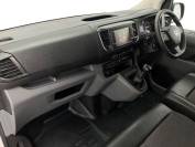 VAUXHALL VIVARO 2021 (70)