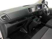 VAUXHALL VIVARO 2024 (73)