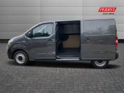 VAUXHALL VIVARO 2024 (24)