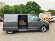 VAUXHALL VIVARO 2024 (24)