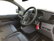 VAUXHALL VIVARO 2020 (20)