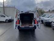 VAUXHALL VIVARO 2020 (20)