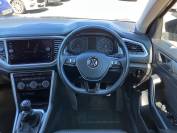 VOLKSWAGEN T-ROC 2021 (21)