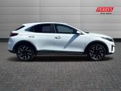 KIA XCEED 2023 (73)