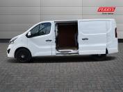 VAUXHALL VIVARO 2018 (18)