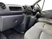 VAUXHALL VIVARO 2018 (18)