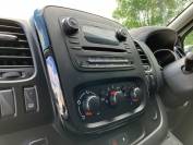 VAUXHALL VIVARO 2018 (18)