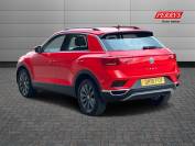 VOLKSWAGEN T-ROC 2018 (18)