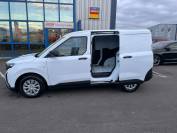 FORD TRANSIT COURIER 2024 (J0125)