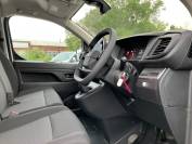 VAUXHALL VIVARO 2024 (24)