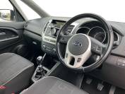 KIA VENGA 2016 (16)