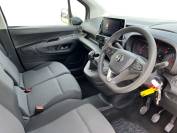 VAUXHALL COMBO CARGO 2021 (70)