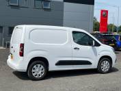 VAUXHALL COMBO CARGO 2021 (70)