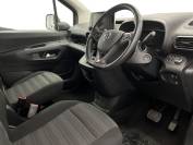 VAUXHALL COMBO-LIFE 2022 (22)