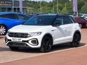 VOLKSWAGEN T-ROC 2023 (23)