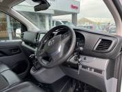 VAUXHALL VIVARO 2020 (70)