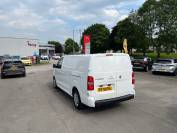 VAUXHALL VIVARO 2020 (70)