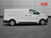 VAUXHALL VIVARO 2021 (70)