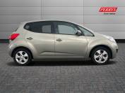 KIA VENGA 2014 (64)