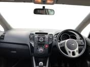 KIA VENGA 2014 (64)