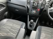 KIA VENGA 2014 (64)