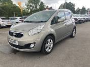 KIA VENGA 2014 (64)