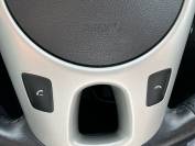 KIA VENGA 2014 (64)