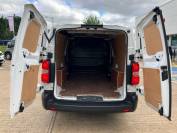 VAUXHALL VIVARO 2021 (21)