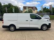 VAUXHALL VIVARO 2021 (21)