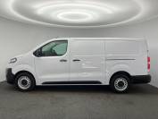 VAUXHALL VIVARO 2022 (72)