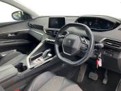 PEUGEOT 5008 2018 (18)