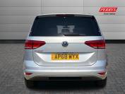 VOLKSWAGEN TOURAN 2019 (68)