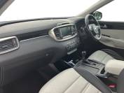 KIA SORENTO 2017 (17)