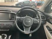 KIA SORENTO 2017 (17)