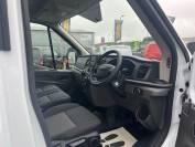 FORD TRANSIT 2024 (L0013 1F)