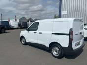 FORD TRANSIT COURIER 2024 (J0123)