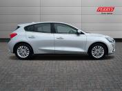 FORD FOCUS 2021 (21)