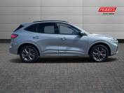 FORD KUGA 2022 (72)