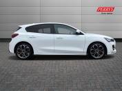 FORD FOCUS 2024 (24)