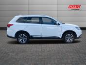 MITSUBISHI OUTLANDER 2019 (19)