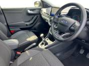 FORD PUMA 2024 (73)