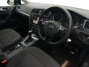 VOLKSWAGEN GOLF 2020 (20)