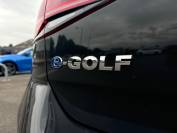 VOLKSWAGEN GOLF 2020 (20)