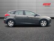 FORD FOCUS 2016 (16)