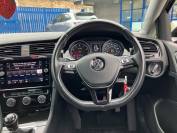 VOLKSWAGEN GOLF 2019 (19)