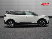 PEUGEOT 5008 2018 (18)