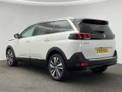 PEUGEOT 5008 2018 (18)