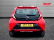 TOYOTA AYGO 2021 (21)