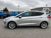 FORD FIESTA 2021 (21)